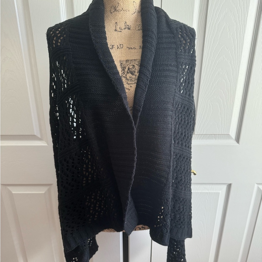EUC Kim Rogers Black Sweater Vest w/ Handkerchief Hem, Sleeveless!